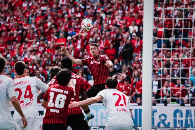 2. Bundesliga: Hannover 96 vs. 1. FC Nürnberg, 17.05.2026 Maik Nawrocki (Hannover 96, 6) köpft den Ball aufs Tor; Fußball, 2. Bundesliga, 34. Spieltag: Hannover 96 vs. 1. FC Nürnberg am 17.05.2026 in der Heinz von Heiden Arena, Hannover DFL REGULATIONS PROHIBIT ANY USE OF PHOTOGRAPHS AS IMAGE SEQUENCES AND OR QUASI-VIDEO.