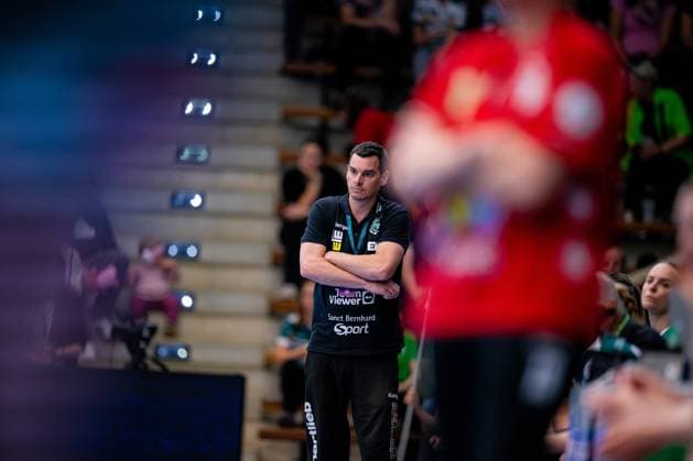 Trainer in der EWS Arena Trainer in der EWS Arena Copyright: xMaxxKrausex Rohdiamantx