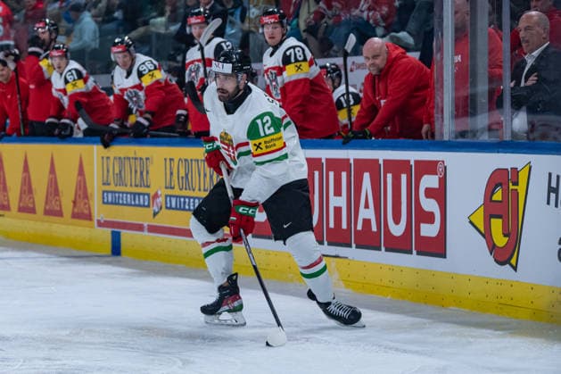 ZURICH, SWITZERLAND - MAY 17: Bence Stipsicz (Hungary, 12) during build-up play during the Preliminary Round - Group A Match 13 between Austria and Hungary at the IIHF Ice hockey, Eishockey World Championship, WM, Weltmeisterschaft 2026, Swiss Life Arena on May 17, 2026 in Zurich, Switzerland. Zurich Switzerland Copyright: xTimoxSteinx