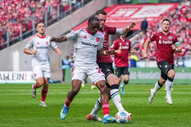 Deutschland: Fussball 2. Bundesliga, Saison 2025 26, 34. Spieltag, Hannover 96 vs 1. FC Nürnberg, 17.05.2026, Heinz von Heiden Arena (Hannover, Niedersachsen) Torschuss zum 2:2 durch Mohamed Ali Zoma (1. FC Nürnberg, 23)