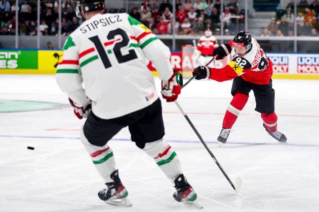 Ice hockey, Eishockey - IIHF WC 2026 ZURICH,SWITZERLAND,17.MAY.26 - ICE HOCKEY - IIHF Ice Hockey World Championship, WM, Weltmeisterschaft 2026, group stage, Austria vs Hungary. Image shows Clemens Unterweger (AUT).  GEPAxpictures xMaticxKlansek