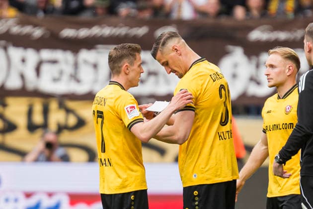 17.05.2026, xomx, Fussball 2.Bundesliga, Dynamo Dresden - Holstein Kiel v.l. Wechsel SGD. Fuer Niklas Hauptmann (Dynamo Dresden) kommt Stefan Kutschke (Dynamo Dresden) (DFL DFB REGULATIONS PROHIBIT ANY USE OF PHOTOGRAPHS as IMAGE SEQUENCES and or QUASI-VIDEO) Dresden