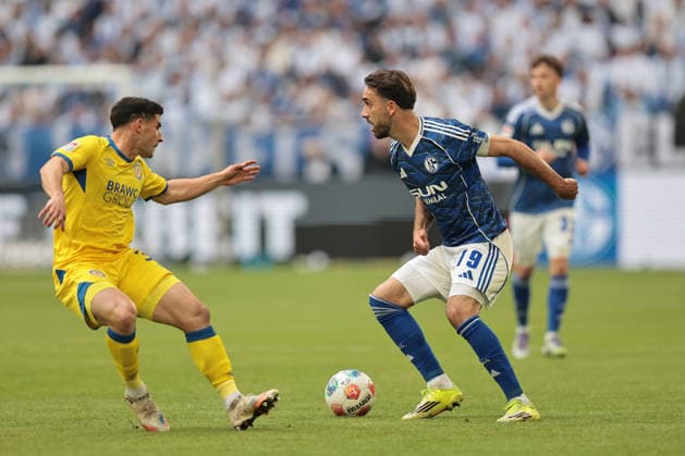 Kenan Karaman (FC Schalke 04) beim Spiel der 2. Bundesliga (Saison 2025 26) FC Schalke 04 - Eintracht Braunschweig - Copyright: Thomas Pakusch