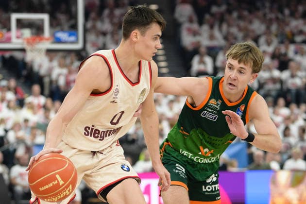 Basketball, easy Credit BBL, 20260517, FC Bayern München - Vet-Concept Gladiators Trier. Im Bild v.l. Neno DIMITRIJEVIC (Bayern, 0), Steven ASHWORTH (Trier, 1). München SAP Garden Bayern Deutschland Copyright: Passion2Press.dex xMarkusxFischex