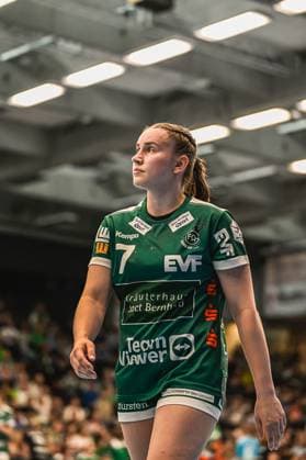 Szene mit Lea Watzl (7; Frisch auf Göppingen Frauen) Szene mit Lea Watzl (7; Frisch auf Göppingen Frauen)
