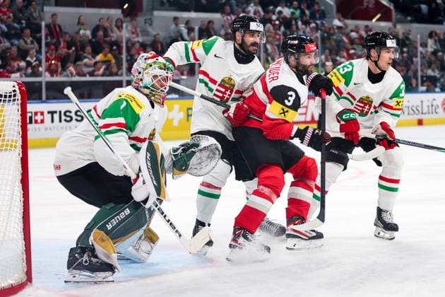 Ice hockey, Eishockey - IIHF WC 2026 ZURICH,SWITZERLAND,17.MAY.26 - ICE HOCKEY - IIHF Ice Hockey World Championship, WM, Weltmeisterschaft 2026, group stage, Austria vs Hungary. Image shows Bence Balizs (HUN), Bence Stipsicz (HUN), Peter Schneider (AUT) and Milan Horvath (HUN).  GEPAxpictures xMaticxKlansek