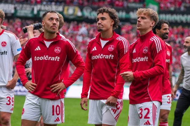 Deutschland: Fussball 2. Bundesliga, Saison 2025 26, 34. Spieltag, Hannover 96 vs 1. FC Nürnberg, 17.05.2026, Heinz von Heiden Arena (Hannover, Niedersachsen) Julian Justvan (1. FC Nürnberg, 10) Rafael Lubach (1. FC Nürnberg, 18) Tim Janisch (1. FC Nürnberg, 32)