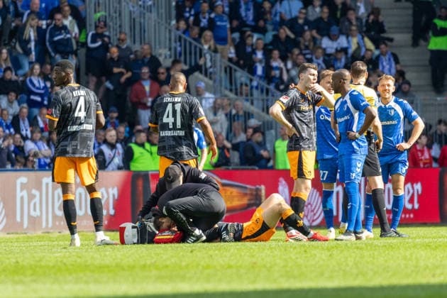 Deutschland: 2.Bundesliga, 34. Spieltag, Saison 2025 2026, 1.FC Magdeburg vs 1. FC Kaiserslautern Avnet Arena (Magdeburg) : Gyamfi Maxwell (1. FC Kaiserslautern, 4), Schramm David (1. FC Kaiserslautern, 41), Rasmussen Jacob (1. FC Kaiserslautern, 14)