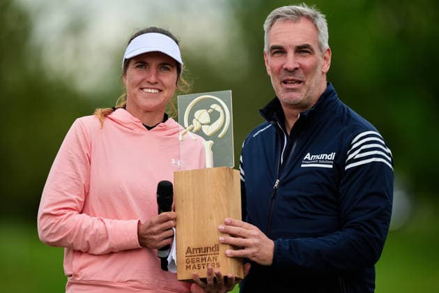 Sport Bilder des Tages GER, Winsen (Luhe), Amundi German Masters, Ladies European Tour (LET), (14.05.-17.05.2026), Green Eagle Golf Courses, Round 4, Leonie Harm (Deutschland), Siegerin des AMUNDI German Masters, Runde 4, Samstag 17.05.2026,Runde 4, hier mit Daniel Reitz aus der erweiterten Geschäftsführung von Amundi Deutschland, GER, Winsen (Luhe), Amundi German Masters, Ladies European Tour (LET), (14.05.-17.05.2026), Green Eagle Golf Courses, *** GER, Winsen Luhe , Amundi German Masters, Ladies European Tour LET , 14 05 17 05 2026 , Green Eagle Golf Courses, Round 4, Leonie Harm Germany , winner of the AMUNDI German Masters, Round 4, Saturday 17 05 2026,Round 4, here with Daniel Reitz from the extended management of Amundi Germany, GER, Winsen Luhe , Amundi German Masters, Ladies European Tour LET , 14 05 17 05 2026 , Green Eagle Golf Courses, Copyright: xClaudiusxRauchx