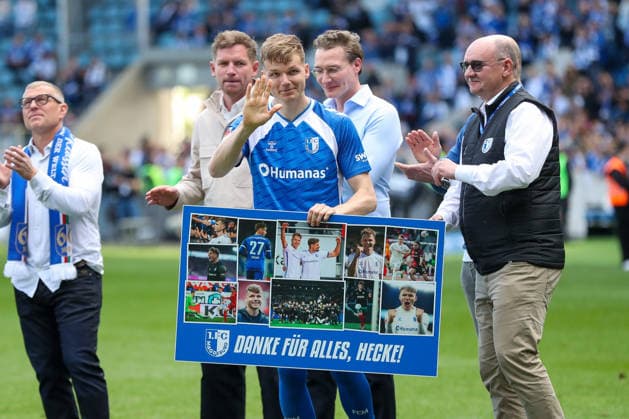 17.05.2026, xgox, Fussball - 2.Bundesliga 1.FC Magdeburg - 1.FC Kaiserslautern emspor, v.l. Philipp Hercher (Magdeburg, 27) verlässt den Club, verabschiedet, Verabschiedung (DFL DFB REGULATIONS PROHIBIT ANY USE OF PHOTOGRAPHS as IMAGE SEQUENCES and or QUASI-VIDEO) Magdeburg
