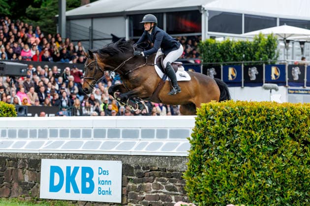 HAMBURG - Al Shira aa 95. Deutsches Spring- und Dressur DERBY 2026, HAMBURG - Al Shira aa 95. Deutsches Spring- und Dressur DERBY 2026 BLAU Clara (GER), Paul Melitta presents: 94. German Jumping-Derby Al Shira aa Derby Tour CSI4*: Int. jumping competition with jump-off (1,55m) Hamburg, Jenischpark, Derby Park Klein Flottbek 17. May 2026 -