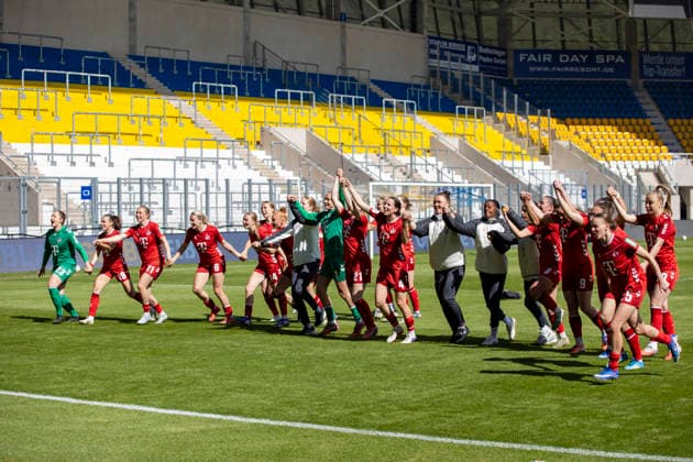 Google Pixel Frauen-Bundesliga: FC Carl Zeiss Jena vs. 1. FC Köln; Jena; 17.05.2026 Auswärtssieg 1. FC Köln Google Pixel Frauen-Bundesliga: FC Carl Zeiss Jena vs. 1. FC Köln; ad hoc arena im Ernst-Abbe-Sportfeld; 17.05.2026 DFB REGULATIONS PROHIBIT ANY USE OF PHOTOGRAPHS AS IMAGE SEQUENCES AND OR QUASI-VIDEO. Copyright: xBEAUTIFULxSPORTS Duehringx