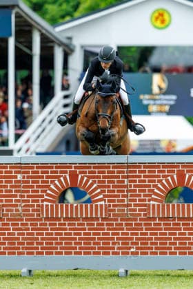 HAMBURG - Al Shira aa 95. Deutsches Spring- und Dressur DERBY 2026, HAMBURG - Al Shira aa 95. Deutsches Spring- und Dressur DERBY 2026 HEINEKE Simon (GER), Cordillo Melitta presents: 94. German Jumping-Derby Al Shira aa Derby Tour CSI4*: Int. jumping competition with jump-off (1,55m) Hamburg, Jenischpark, Derby Park Klein Flottbek 17. May 2026 -