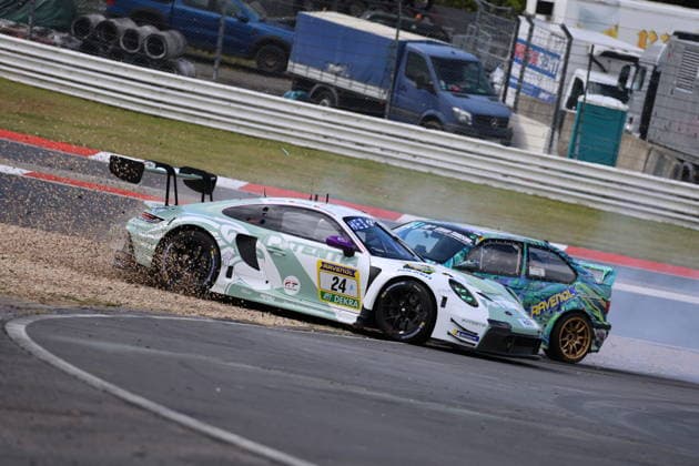 RECORD DATE NOT STATED Kollision 24 Ricardo Feller (CHF) Laurin Heinrich (Feldkirchen GER) Laurens Vanthoor (), Porsche 911 GT3 R Evo2, Team: Lionspeed GP (GER) und 277 Marc David Mueller (Ensdorf GER) Henrik Seibel Vilsbiburg GER) Leo Geisler (GER) Michael Harris (GBR), BMW 318Ti, Team: Ravenol Motorsport by MDM Racing (GER) GER, Motorsport, 54. ADAC Ravenol 24H-Rennen Nuerburgring 2025, Rennen, Nuerburg, 17.05.2026 GER, Motorsport, 54. ADAC Ravenol 24H-Rennen Nuerburgring 2025, Rennen, Nuerburg, 17.05.2026 Nuerburg Copyright: xEibner-Pressefoto JuergenxAugstx EP_JAT