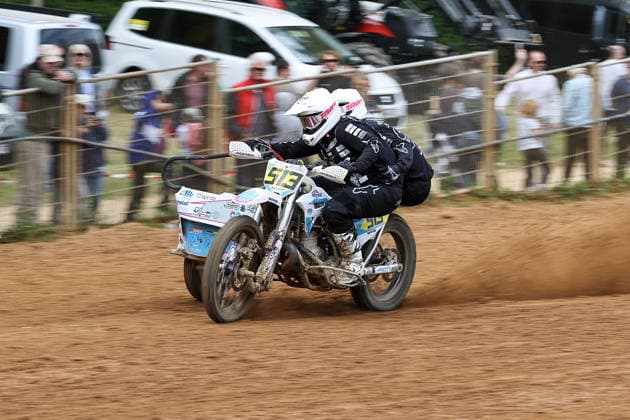 s513Noah Häcker und Jannik Noah Häckerm DEU (513) VMC-Zabel , Deutschland, Motorsport, ADAC Motocross Schopfheim 2026, DMX Seitenwagen Deutsche Meisterschaft, 1. Lauf, 17.05.2026, Schopfheim Motocross Rennstrecke Deutschland Copyright: xGrantxHubbsx
