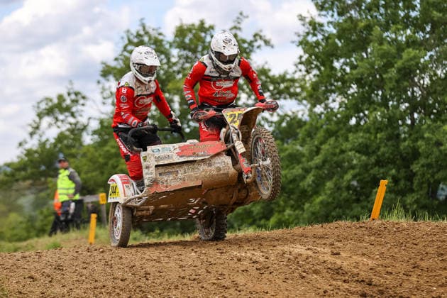 Leon Hofmann und Leon Freygang DEU (244) VMC MEGA , Deutschland, Motorsport, ADAC Motocross Schopfheim 2026, DMX Seitenwagen Deutsche Meisterschaft, 1. Lauf, 17.05.2026, Schopfheim Motocross Rennstrecke Deutschland Copyright: xGrantxHubbsx