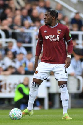 Newcastle United v West Ham United Premier League Axel Disasi of West Ham United on the ball during the Premier League match at St. James s Park, Newcastle 17 05 2026 UK Newspapers OUT Copyright: xFredxPalmerx FIL-23447-0133