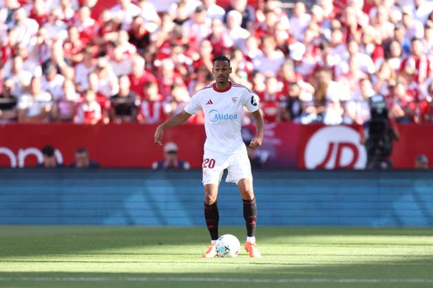 ESP: LaLiga EA Sports Sevilla FC v Real Madrid; Mohameth Djibril Ibrahima Sow of Sevilla in action during LaLiga EA Sports, between Sevilla FC v Real Madrid played at Ramon Sanchez-Pizjuan Stadium, Sevilla on May 17th, 2026 in Spain; Sevilla Spain Futbol Copyright: xRafaelxRomanx xAgenciaxLOFx