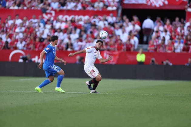 ESP: LaLiga EA Sports Sevilla FC v Real Madrid; Chidera Ejuke of Sevilla challenges for a header woth Brahim Diaz of Real Madrid during LaLiga EA Sports, between Sevilla FC v Real Madrid played at Ramon Sanchez-Pizjuan Stadium, Sevilla on May 17th, 2026 in Spain; Sevilla Spain Futbol Copyright: xRafaelxRomanx xAgenciaxLOFx