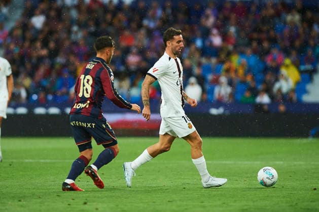 Sergi Darder (RCD Mallorca )during the LaLiga EA Sports match between Levante UD and RCD Mallorca at Ciudad de Valencia on May 17, 2026 in Valencia, Spain. (Photo by Maria Jose Segovia DeFodi Images) -