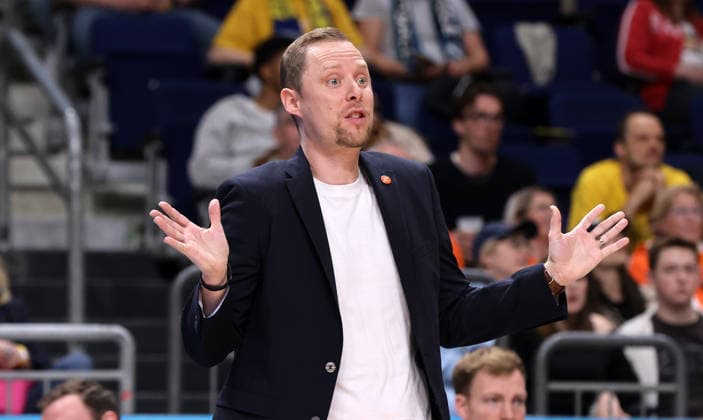 Trainer Christian Held Aktion Oberkörper Basketball BBL Bundesliga Herren Play Off Viertelfinale Saison 2025 2026 17.05.2026 ALBA Berlin vs SC Rasta Vechta