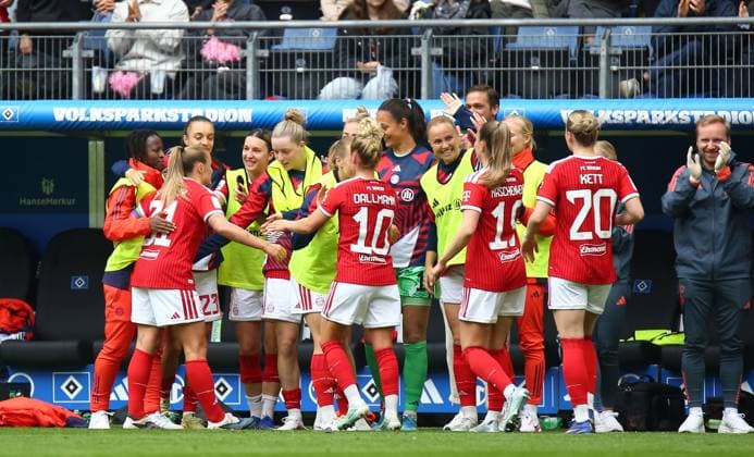 17.05.2026, xcex, GER, Hamburg, Volksparkstadion, Frauenfussball, 1. Bundesliga, DIE LIGA, Google Pixel Frauen-Bundesliga, Saison 2025 2026, Spieltag 26, HSV, FCB, Hamburger SV Frauen - FC Bayern Muenchen, Georgia Stanway (FCB) Torjubel, Jubel, Freude, Emotionen, goal celebration DFL regulations prohibit any use of photographs as image sequences and or quasi-video