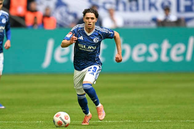 Soufiane El-Faouzi (Schalke 23) Aktion . Einzelbild . Freisteller . 17.05.2026 ¢ Fussball ¢ FC Schalke 04 vs Eintracht Braunschweig, Veltins-Arena, Gelsenkirchen, DFB DFL REGULATIONS PROHIBIT ANY USE OF PHOTOGRAPHS AS IMAGE SEQUENCES AND OR QUASI-VIDEO