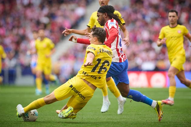 ATLETICO DE MADRID v GIRONA FC. LA LIGA 2025 2026. ROUND 37. Atletico de Madrid™s Ademola Loookman (r) and Girona FC™s Alejandro Frances during La Liga match. May 17 2026. (ALTERPHOTOS Ropero) MadridSpain  Copyright: xRoperox
