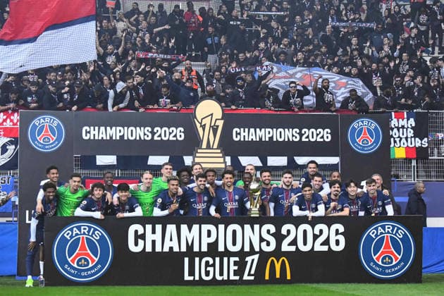 FOOTBALL : Paris FC vs Paris Saint Germain - Ligue 1 - JournÃ e 34 - 17 05 2026 Le Paris Saint Germain souleve le trophÃ e de Ligue 1 McDonald™s ParisFrance  Copyright: xBaptistexAutissierx