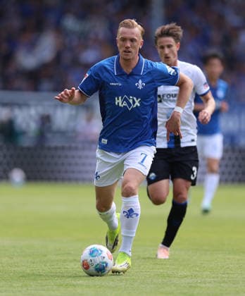 16.05.2026, Fussball 2. Bundesliga, SV Darmstadt 98 - SC Paderborn, v.l., Isac Lidberg (SV Darmstadt 98), Jonah Sticker (SC Paderborn) DFL DFB REGULATIONS PROHIBIT ANY USE OF PHOTOGRAPHS AS IMAGE SEQUENCES AND OR QUASI-VIDEO. xdcx *** 16 05 2026, Soccer 2 Bundesliga, SV Darmstadt 98 SC Paderborn, v l , Isac Lidberg SV Darmstadt 98 , Jonah Sticker SC Paderborn DFL DFB REGULATIONS PROHIBIT ANY USE OF PHOTOGRAPHS AS IMAGE SEQUENCES AND OR QUASI VIDEO xdcx Copyright: HMBxMedia Claus