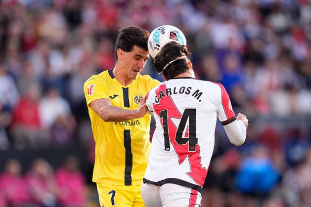 May 17, 2026, Madrid, Madrid, Spain: Carlos Martin of Rayo Vallecano and Gerard Moreno of Villarreal CF compete for the ball during the Spanish League, LaLiga EA Sports, football match played between Rayo Vallecano and Villarreal CF at Estadio de Vallecas on May 17, 2026, in Madrid, Spain. Rayo Vallecano V Villarreal CF - LaLiga EA Sports  - ZUMAa181 20260517_zaa_a181_306 Copyright: xDennisxAgyemanx