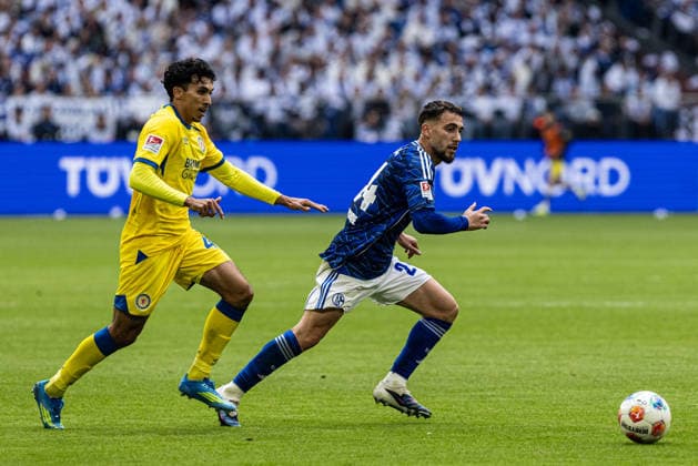 2. Fußball Bundesliga: Schalke 04 - Eintracht Braunschweig; 17.05.2026 Adil Aouchiche (FC Schalke 04, 24) 2. Fußball Bundesliga: Schalke 04 - Eintracht Braunschweig; Veltins-Arena, Gelsenkirchen; 17.05.2026 DFL regulations prohibit any use of photographs as image sequences and or quasi video. Copyright: xBEAUTIFULxSPORTS Buriakovx