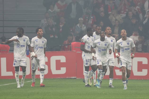 FOOTBALL : LOSC Lille vs Auxerre - Ligue 1 J34 - 17 05 2026 Joie des joueurs de l AJ Auxerre apres l ouverture du score lors du match LOSC Lille vs Auxerre, Ligue 1 J34, Decathlon Arena stade Pierre Mauroy, le 17 mai 2026 - photo Laurent Sanson PsnewZ  Copyright: xLaurentxSANSONx xPsnewZx