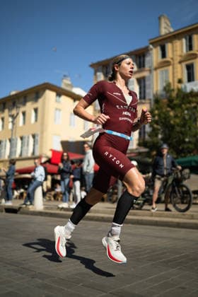 Triathlon, IRONMAN 70.3 Aix-en-Prevence Imogen Simmonds (SUI) Aix-en-Provence Frankreich Copyright: xMarcelxHilgerx