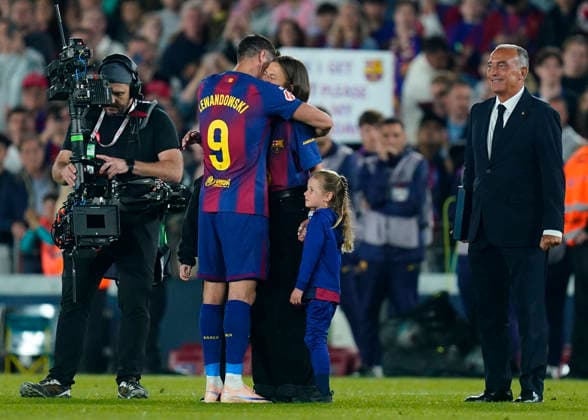 ESP: FC Barcelona, Barca Real Betis . La Liga EA Sports. Date 37 Robert Lewandowski of FC Barcelona during the La Liga EA Sports match between FC Barcelona and Real Betis played at Spotify Camp Nou Stadium on 17 May 2026 in Barcelona, Spain. kpng Copyright: xSergioxRuizx xPRESSINPHOTOx PS_260517_BAR_BET_2526_057