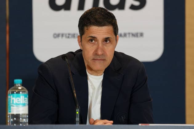 Ingo Meckes (Deutscher Handballbund, Vorstand spricht waehrend einer Pressekonferenz zum Stand des Verbandes. Deutscher Handballbund, Pressekonferenz, LanXESS Arena, Koeln, GER, 17.05.2026 Foto: HMB Media Scott W. Coleman Koeln LanXESS Arena Nordrhein-Westfalen GER Copyright: xScottxW.xColemanx