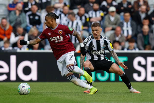 Newcastle United v West Ham United, Premier League Crysencio Summerville of West Ham United turns Kieran Trippier of Newcastle United during the Newcastle United v West Ham United Premier League match at St. James Park, Newcastle Upon Tyne, England on 17 May 2026 Credit: Craig Cowan Every Second Media Editorial use only. All images are copyright Every Second Media Limited. No images may be reproduced without prior permission. All rights reserved. Premier League and Football League images are subject to licensing agreements with Football DataCo Limited. see https: www.football-dataco.com Copyright: xIMAGO EveryxSecondxMediax ESM-2001-0219 CraigxCowanx xEveryxSecondxMediax