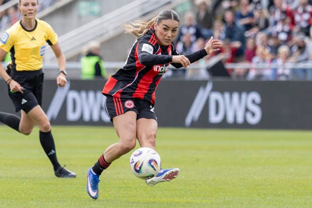 Google Pixel Frauen Bundesliga: Eintracht Frankfurt - 1. FC Union Berlin, 17.05.2026 Ereleta Memeti (Eintracht Frankfurt 27) spielt den Ball, Freisteller, Portrait Porträt, Eintracht Frankfurt - 1. FC Union Berlin, Frankfurt, Stadion am Brentanobad, 17.5.2026 Copyright: xBEAUTIFULxSPORTS Gawlikx