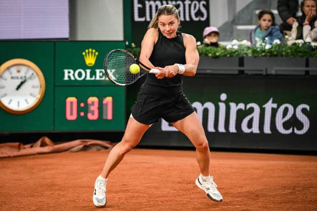 May 18, 2026, Paris, France, France: Maja CHWALINSKA of Poland during the first qualifying day of the Roland-Garros 2026, French Open 2026, Grand Slam tennis tournament at Roland-Garros Stadium on May 18, 2026 in Paris, France. Roland Garros 2026 - Qualifying Day 1  - ZUMAm308 20260518_zsp_m308_026 Copyright: xMatthieuxMirvillex