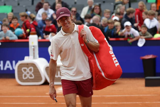2026.05.18, xFSx, Bitpanda Open Hamburg ATP500, Herren-Tennistunier in Hamburg , Am Rothembaum in Hamburg , Alex De Minaur (AUS) laechelt nach dem Sieg gegen Francisco Cerundolo (ARG) Copyright: HMBxMedia FernandoxSoares