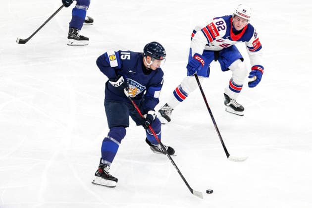 Ice hockey, Eishockey - IIHF WC 2026 ZURICH,SWITZERLAND,18.MAY.26 - ICE HOCKEY - IIHF Ice Hockey World Championship, WM, Weltmeisterschaft 2026, group stage, Finland vs USA. Image shows Anton Lundell (FIN) and Danny Nelson (USA).  GEPAxpictures xMaticxKlansek