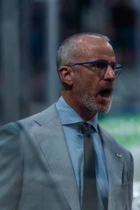 ZURICH, SWITZERLAND - MAY 18: Don Granato (United States, Head-Coach) during the Preliminary Round - Group A Match 17 between Finland and United States at the IIHF Ice hockey, Eishockey World Championship, WM, Weltmeisterschaft 2026, Swiss Life Arena on May 18, 2026 in Zurich, Switzerland. Zurich Switzerland Copyright: xTimoxSteinx