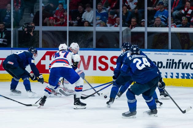 ZURICH, SWITZERLAND - MAY 18: Oliver Mathieu (United States, 24) and Paul Cotter (United States, 47) against Hannes Bjoerninen (Finland, 24), Mikko Lehtonen (Finland, 4) and Waltteri Maralae (Finland, 19) during the Preliminary Round - Group A Match 17 between Finland and United States at the IIHF Ice hockey, Eishockey World Championship, WM, Weltmeisterschaft 2026, Swiss Life Arena on May 18, 2026 in Zurich, Switzerland. Zurich Switzerland Copyright: xTimoxSteinx