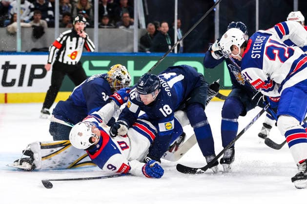 Ice hockey, Eishockey - IIHF WC 2026 ZURICH,SWITZERLAND,18.MAY.26 - ICE HOCKEY - IIHF Ice Hockey World Championship, WM, Weltmeisterschaft 2026, group stage, Finland vs USA. Image shows Ryan Leonard (USA) and Vili Saarijarvi (FIN).  GEPAxpictures xMaticxKlansek