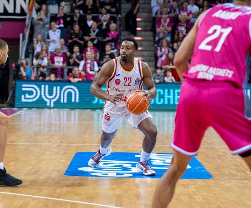 Einzelbild: Johnathan Stove (Fitness First Wuerzburg Baskets, 22) Telekom Baskets Bonn - Fitness First Würzburg Baskets 18.05.2026 Basketball, easyCredit Basketball Bundesliga, Playoffs, Viertelfinale Spiel 2, GER, Bonn, Telekom Dome Bonn Copyright: HMBxMedia xMarcoxBader