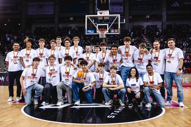 easyCredit Basketball Bundesliga, 2. Playoff-Viertelfinale: Telekom Baskets Bonn vs. Fitness First Baskets Würzburg, 18.05.2026 Das JBBL-Team der Bonner Baskets ist Deutscher Meister geworden - easyCredit Basketball Bundesliga, 2. Playoff-Viertelfinale: Telekom Baskets Bonn vs. Fitness First Baskets Würzburg, 18.05.2026, Telekom Dome Bonn Copyright: xBEAUTIFULxSPORTS Derixx