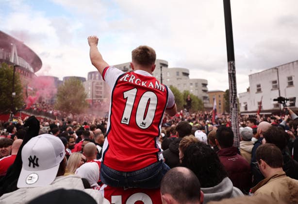 London, England, 18th May 2026. Arsenal fans in a party mood before the Arsenal vs Burnley Premier League match at the Emirates Stadium, London. Picture credit should read: David Klein Sportimage EDITORIAL USE ONLY. No use with unauthorised audio, video, data, fixture lists, club league logos or live services. Online in-match use limited to 120 images, no video emulation. No use in betting, games or single club league player publications. SPI_011_DK_Arsenal_Burnley SPI-4808-0008