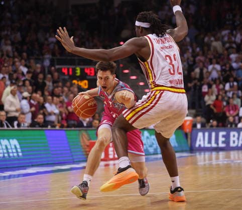Grayson Murphy Telekom Baskets Bonn vs. Fitness First Würzburg Baskets Playoffs Viertelfinale Spiel 2 - Saison 2025 26 *** Grayson Murphy Telekom Baskets Bonn vs Fitness First Würzburg Baskets Playoffs Quarterfinals Game 2 Season 2025 26
