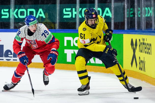 260518 Tomas Galvas of Czech Republic and Viggo Björck of Sweden during the 2026 IIHF Ice hockey, Eishockey World Championship, WM, Weltmeisterschaft match between Sweden and Czech Republic on May 18, 2026 in Fribourg. Photo: Jesper Zerman BILDBYRAN kod JZ JZ0719 ishockey ice hockey ishockey-vm 2026 vm 2026 iihf world championship sverige sweden tjeckien czech republic bbeng Copyright: JESPERxZERMAN BB260518JZ138