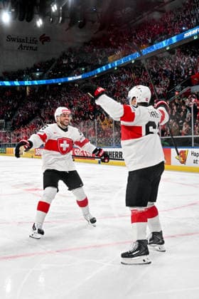 ZURICH, SWITZERLAND - MAY 18: Sven Andrighetto of Switzerland L) celebrates his goal with Denis Malgin of Switzerland R) during the 2026 IIHF Ice hockey, Eishockey World Championship, WM, Weltmeisterschaft Switzerland game between Germany and Switzerland at Swiss Life Arena on May 18, 2026 in Zurich, Zurich. Zurich Swiss Life Arena Zurich Switzerland Copyright: xJustPictures.ch AndreaxBrancax jp-en-EuSpIm-JP7_ANB_Ger_Sui_18052026_5424